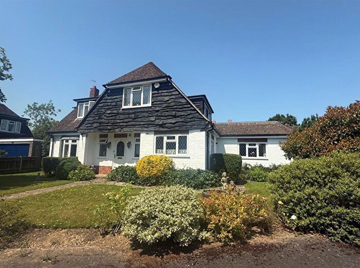 3 Bedroom Detached House For Sale In Francis Road, Hildenborough - Chain Free, TN11