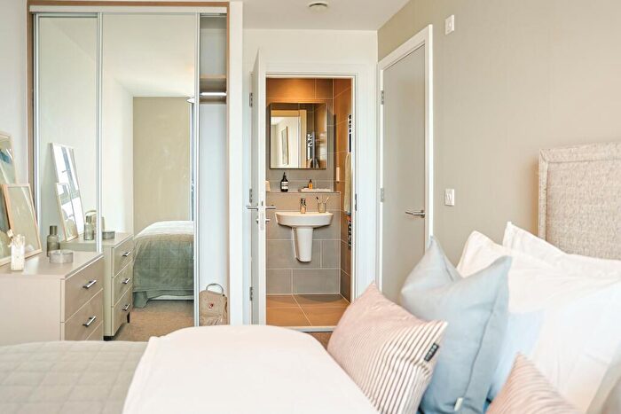 2 Bedroom Apartment To Rent In The Silver Yard, Birmingham Birmingham, B4