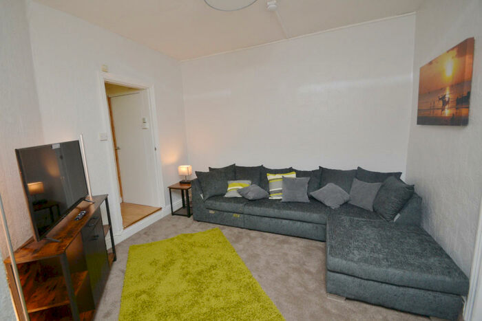 2 Bedroom Flat To Rent In Langford Road, Withington, Manchester, M20