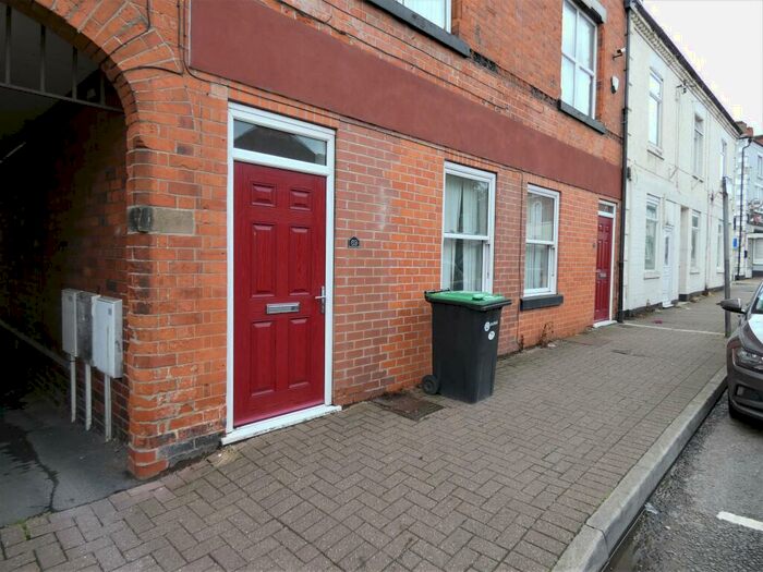 3 Bedroom Maisonette To Rent In Annesley Road, Hucknall, NG15