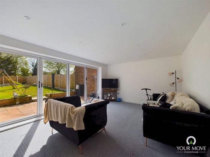 4 Bedroom End Of Terrace House To Rent In Nash Lane, Margate, Kent, CT9