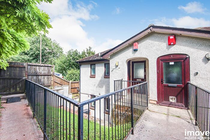 1 Bedroom Flat To Rent In Lea Haven, Castle Lane, Torquay, TQ1