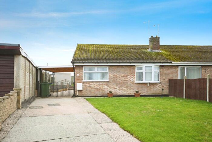 2 Bedroom Bungalow For Sale In Green Close, Inkersall, Chesterfield, Derbyshire, S43