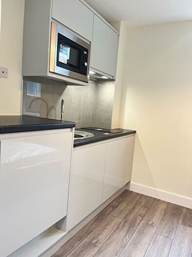 1 Bedroom Flat To Rent In King Street, London, W6
