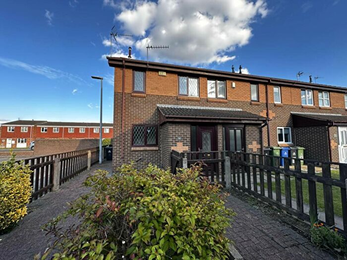 2 Bedroom Terraced House To Rent In Waterside Drive, Grimsby, DN31