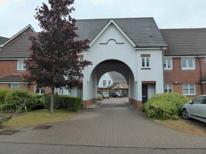 2 Bedroom Flat To Rent In Hartigan Place, Woodley, RG5