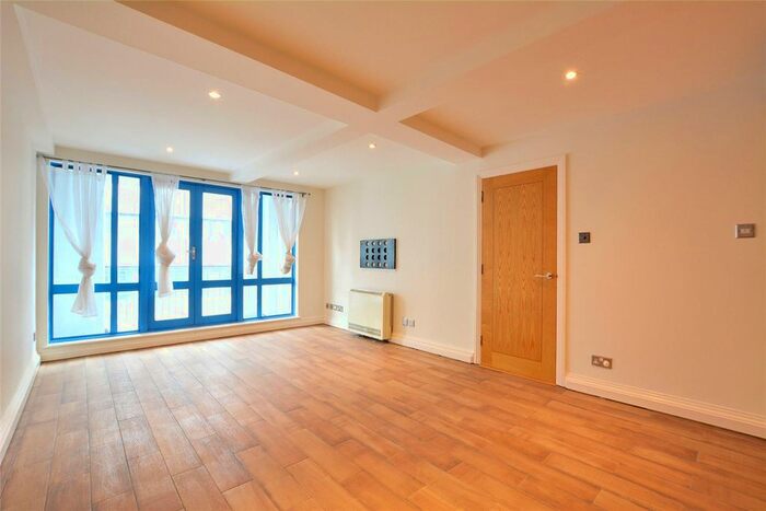 2 Bedroom Flat To Rent In The Plaza, Vanbrugh Hill, Greenwich, London, SE10