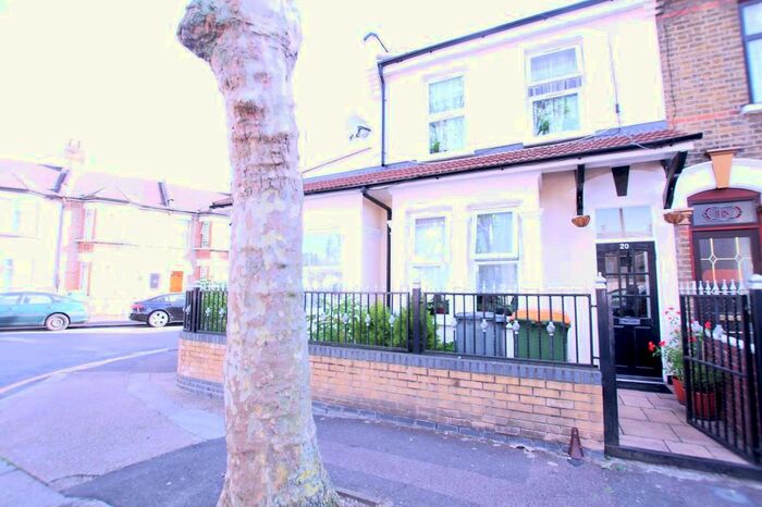 4 Bedroom Terraced House To Rent In Fry Road, London, E6