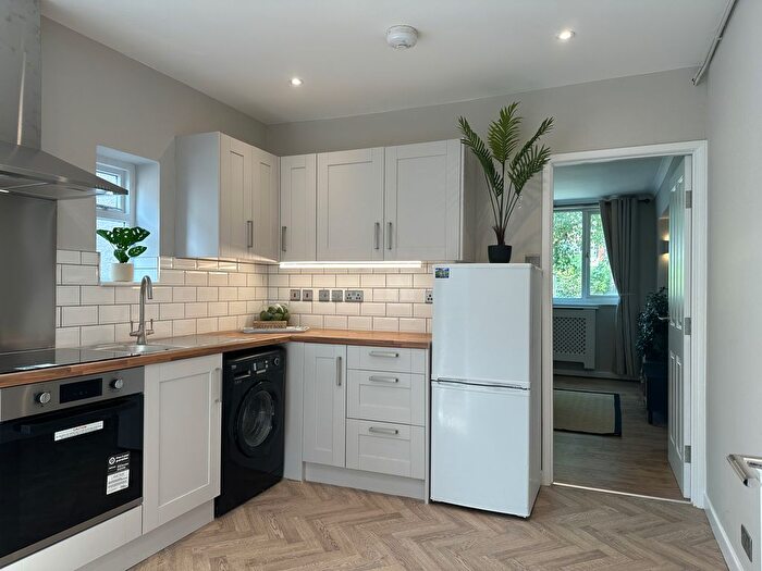 1 Bedroom Flat To Rent In Stapleton Road, Oxford, Oxfordshire, OX3