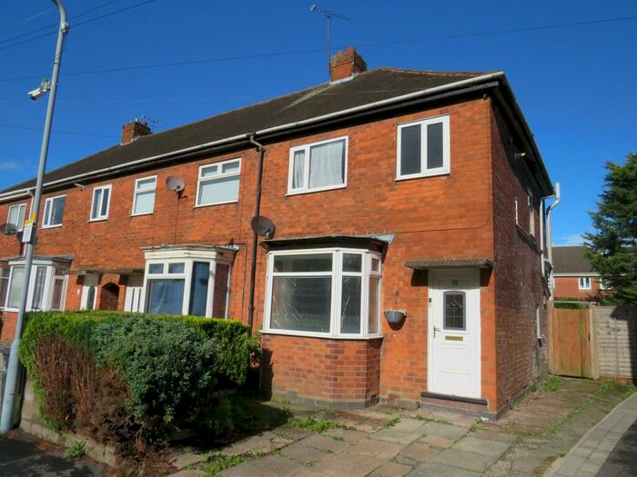 3 Bedroom House To Rent In St. Michaels Crescent, Oldbury, B69