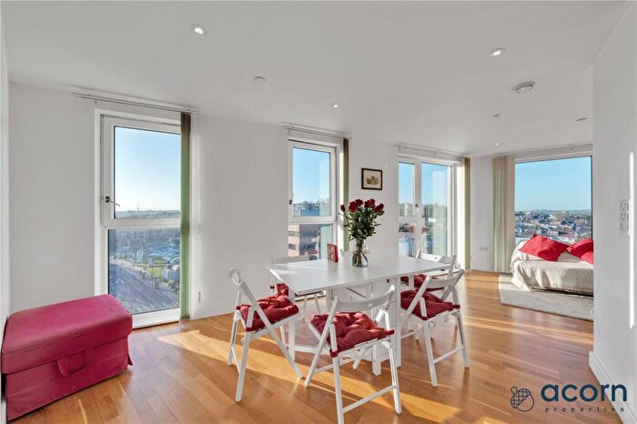 2 Bedroom Apartment For Sale In Zenith Close, Colindale, London, NW9