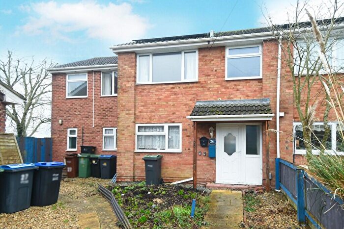 5 Bedroom Semi Detached House For Sale In Sheridan Drive, SN4