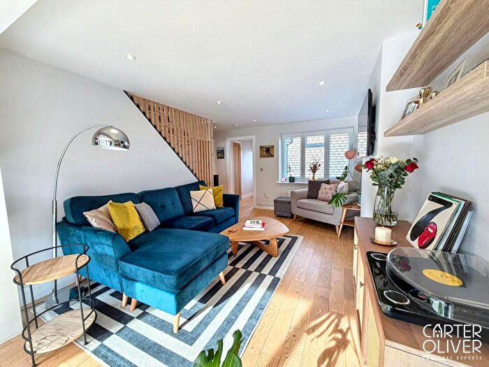 3 Bedroom Detached House For Sale In Juniper Close, Lutterworth, LE17