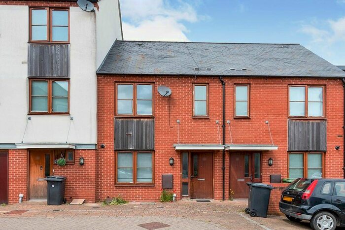 3 Bedroom Terraced House To Rent In Watertower Way, Basingstoke, Hampshire RG24