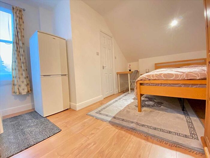 Studio To Rent In Broughton Road, West Ealing, W13