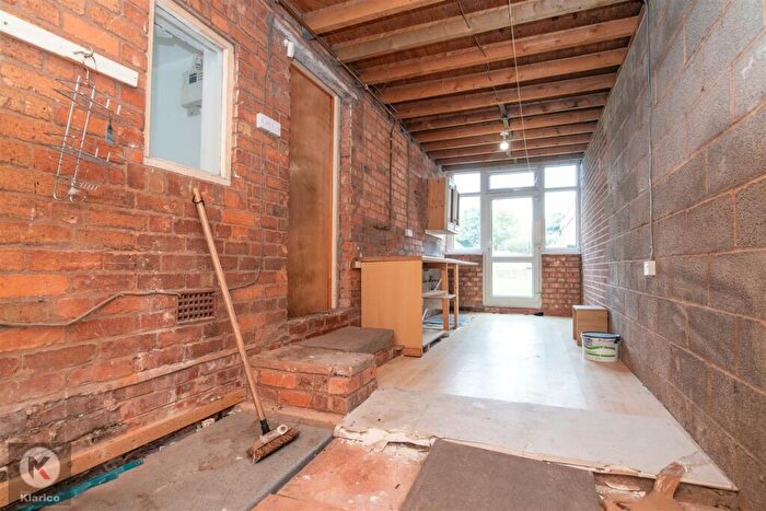 3 Bedroom Semi-Detached House For Sale In Warwick Road, Acocks Green, B27