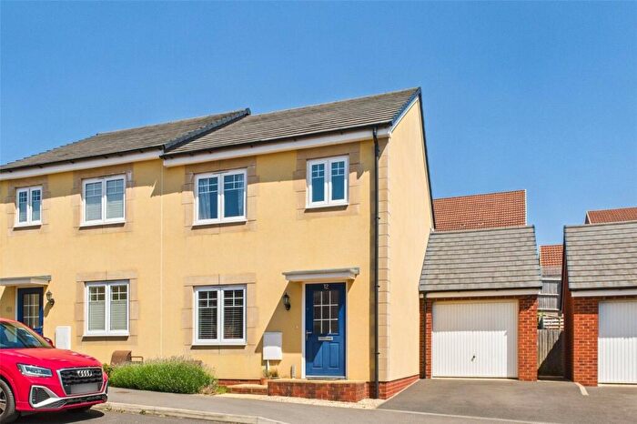3 Bedroom Semi-Detached House For Sale In Monger Lane, Midsomer Norton, Radstock, Somerset, BA3