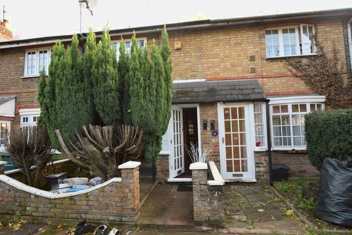 2 Bedroom Terraced House To Rent In Manor Cottages Approach, East Finchley, N2