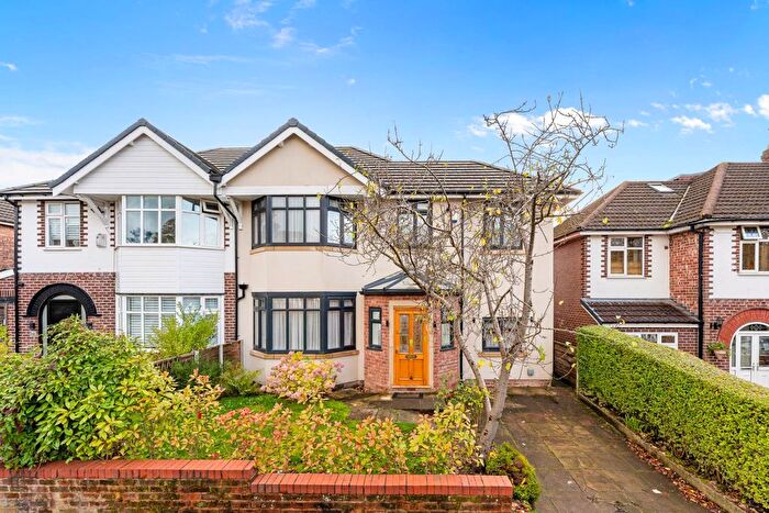 4 Bedroom Semi Detached House For Sale In Ravensway, Prestwich, M25