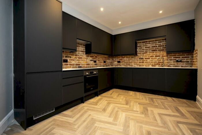 2 Bedroom Flat To Rent In Richmond Chambers, Bournemouth, BH2