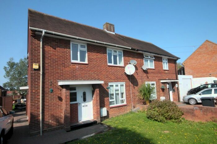 3 Bedroom Semi-Detached House To Rent In Abbotswood Road, Luton, LU2