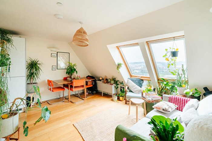 1 Bedroom Flat For Sale In The Robinson Building, Norfolk Place, Bedminster, BS3