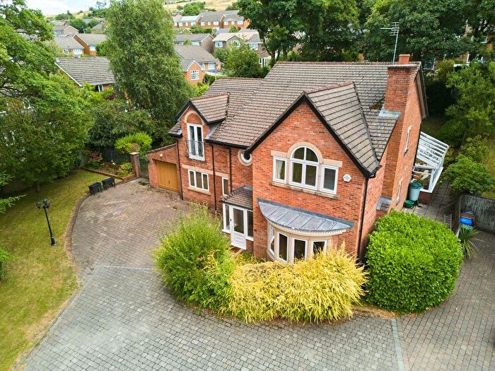 5 Bedroom Detached House For Sale In Moorland Fold, Stalybridge, SK15