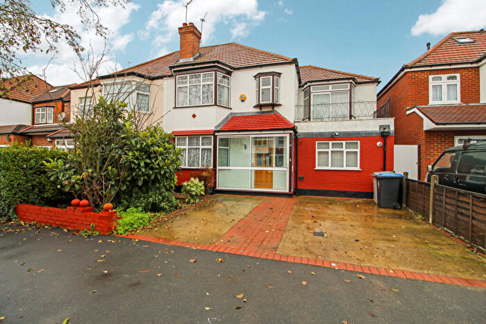 5 Bedroom Semi Detached House To Rent In Langham Gardens, Wembley, HA0