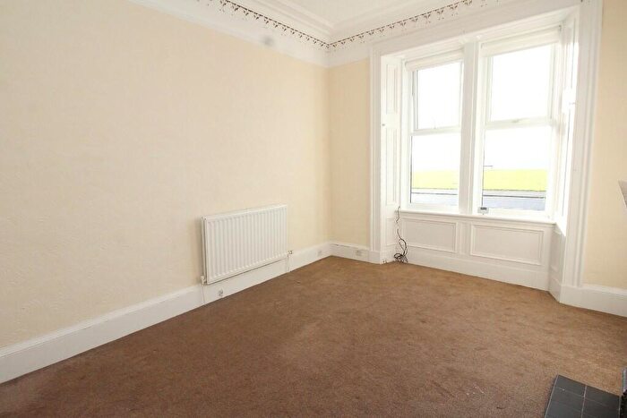2 Bedroom Flat For Sale In East Clyde Street, Helensburgh, G84
