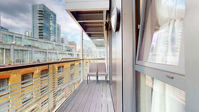 3 Bedroom Flat To Rent In Tower Hamlets, London, E1