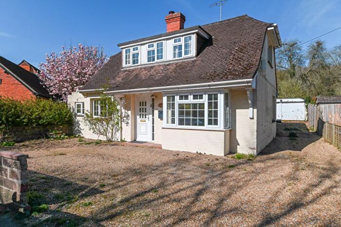 4 Bedroom Detached House For Sale In West Street, Hambledon, PO7