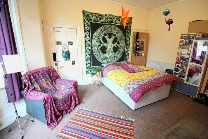 7 Bedroom Semi-Detached House To Rent In Richmond Road, Cathays, Cardiff, CF24