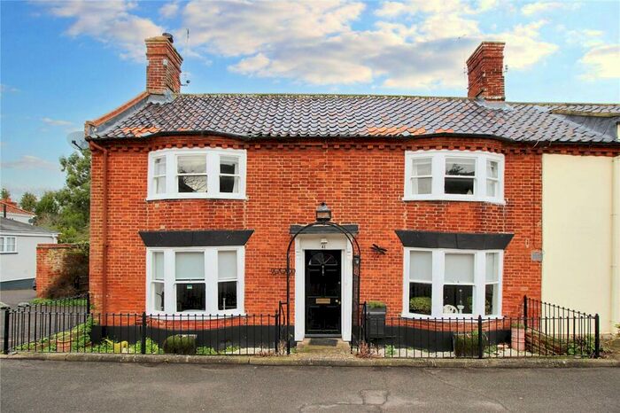 3 Bedroom Semi-Detached House For Sale In High Street, Wangford, Beccles, Suffolk, NR34