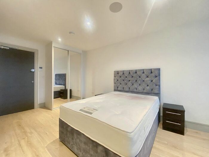 Studio To Rent In Mercantile House, Uxbridge, Greater London, UB8