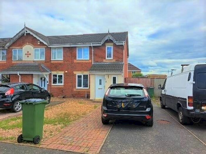 3 Bedroom Semi-Detached House To Rent In Darien Way, Braunstone, Leicester, LE3