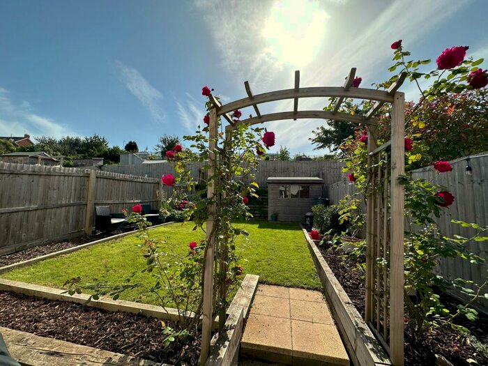 4 Bedroom House To Rent In Trem Y Bae, Penarth, CF64