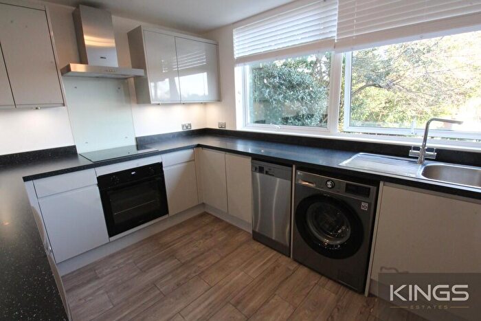 2 Bedroom Apartment To Rent In Bassett Avenue, Southampton, SO16