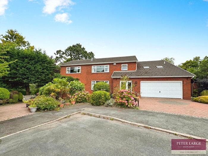 6 Bedroom Detached House For Sale In Bryn Coed, St Asaph, LL17