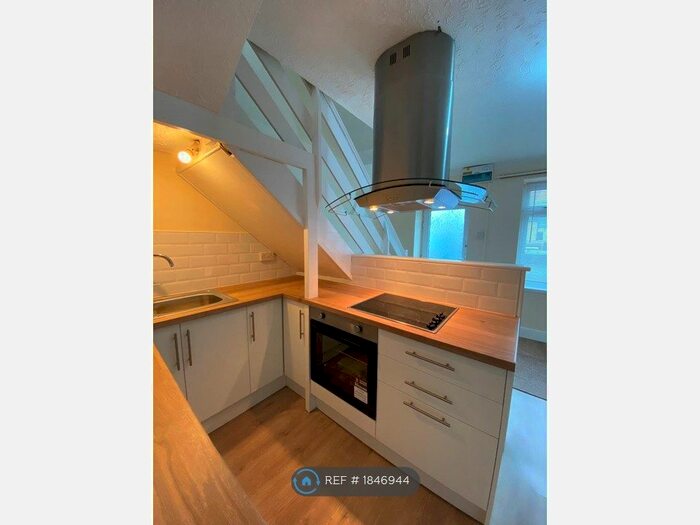 1 Bedroom Semi-Detached House To Rent In The Old Stores, Carmarthen, SA31