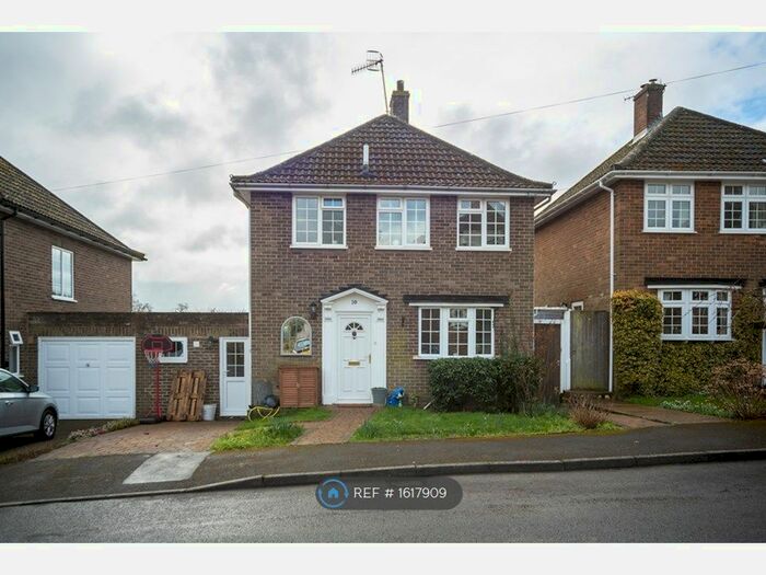 4 Bedroom Detached House To Rent In Paiges Farm Close, Weald, Sevenoaks, TN14