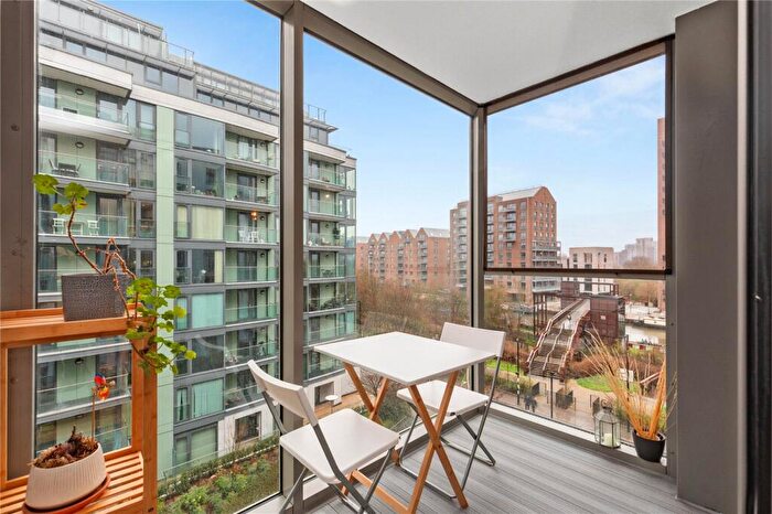 2 Bedroom Apartment For Sale In Waterside Way, London, N17