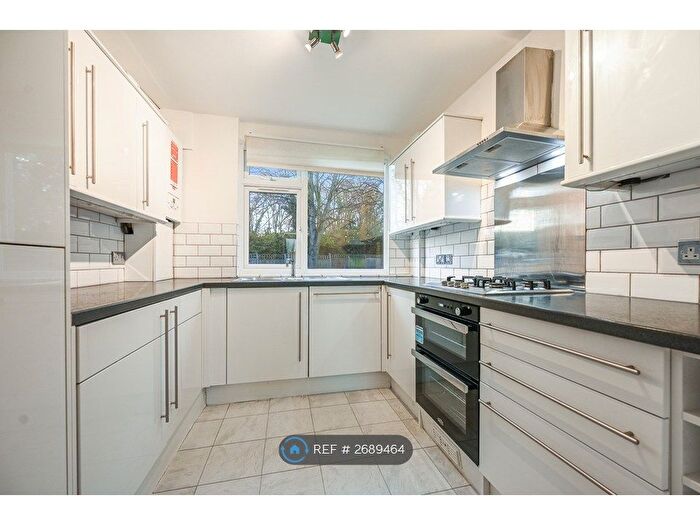 3 Bedroom Terraced House To Rent In Tulip Court, Pinner, HA5