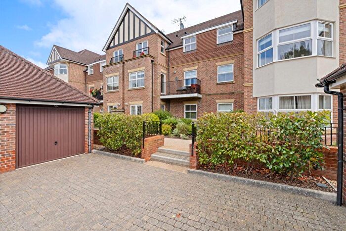 3 Bedroom Retirement Property For Sale In Cavendish House - Tudor Court, Bramshott Place, Liphook, Hampshire, GU30
