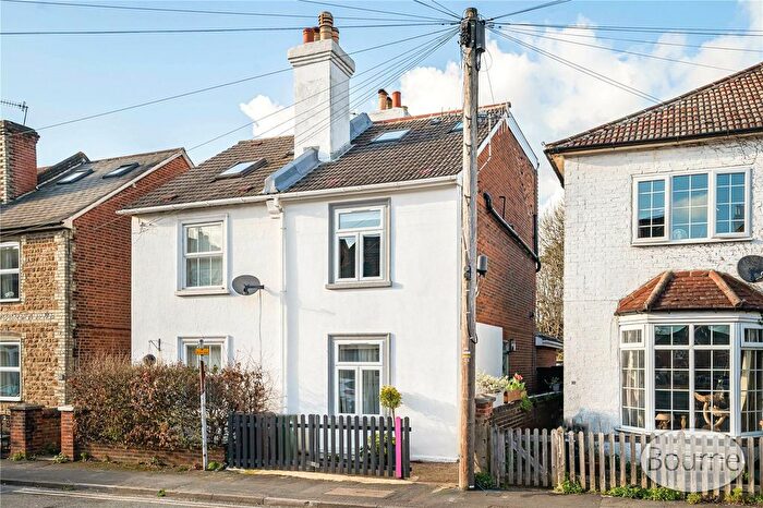 3 Bedroom Semi Detached House For Sale In Markenfield Road, Guildford, Surrey, GU1