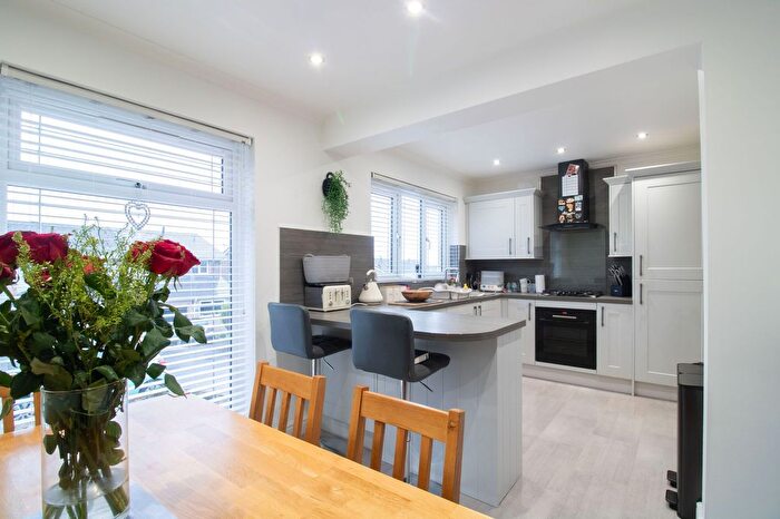 3 Bedroom Semi-Detached House For Sale In Avon Close, Pontllanfraith, NP12