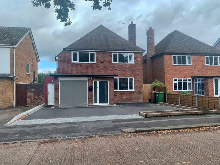 4 Bedroom House To Rent In Stratford Road, Hockley Heath, Solihull, B94