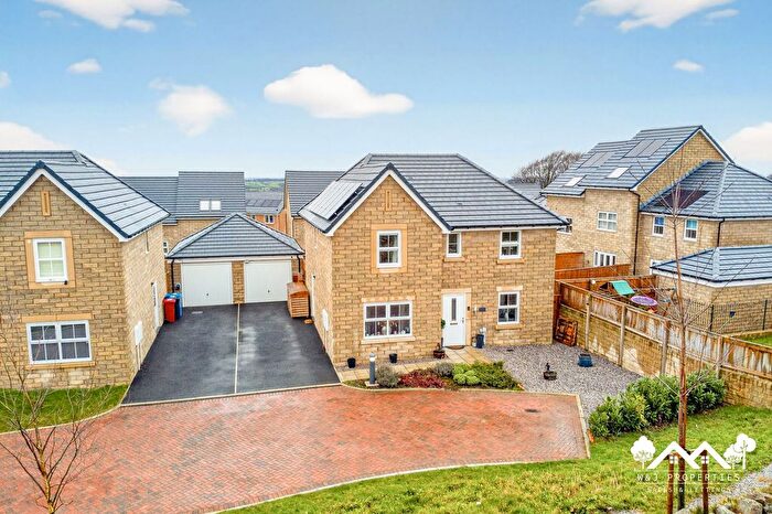 5 Bedroom Detached House For Sale In Wood Avens Close, Feniscowles, Blackburn, BB2