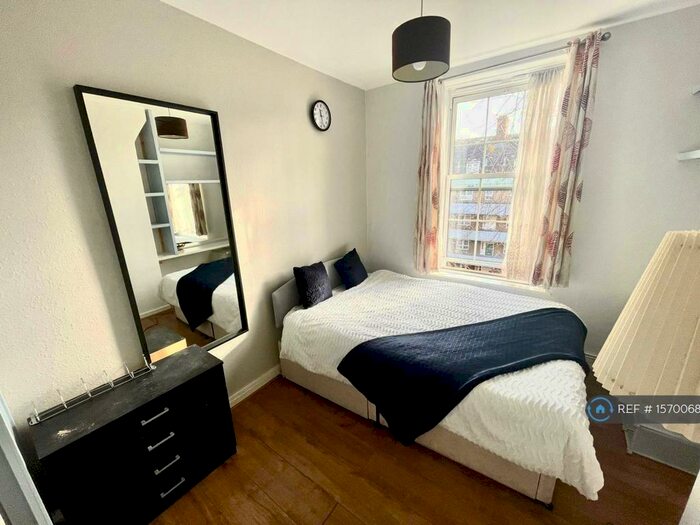 3 Bedroom Flat To Rent In Welby House, London, N19