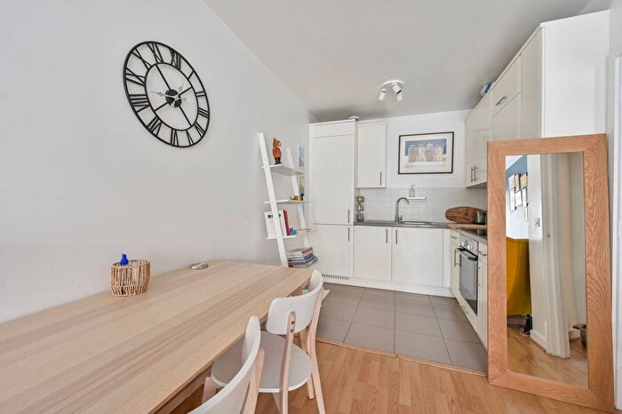 1 Bedroom Flat To Rent In Point Pleasant, Wandsworth, London, SW18