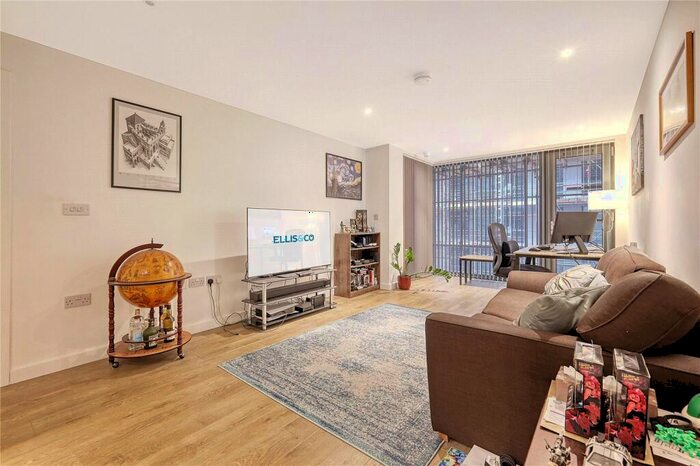 1 Bedroom Apartment To Rent In Kingfisher Heights, Waterside Way, London, N17